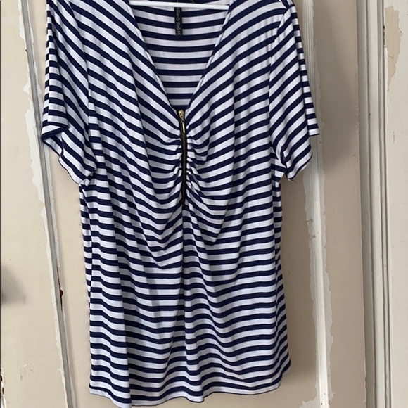 Blouse - Picture 1 of 3